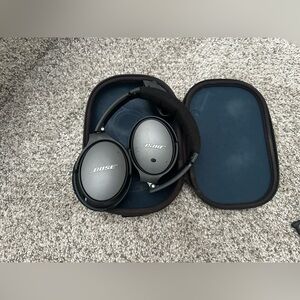 Bose QuietComfort 25 Acoustic Noise Cancelling Headphones
